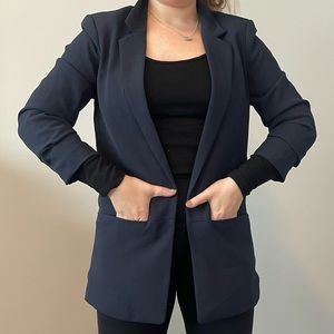 3 for 25 ✨ Navy Blue Blazer with ruched sleeves